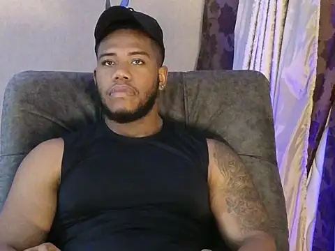 BenjaminCol  online show from October 2025 12:11:02 AM