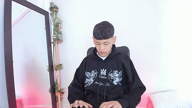 zeus blaze online show from September 2025 11:54:01 AM