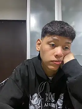 zeus blaze online show from September 2025 01:05:01 AM