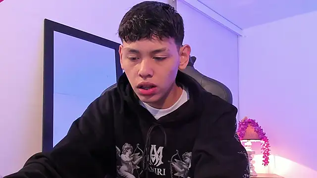 zeus blaze online show from September 2025 12:18:02 PM