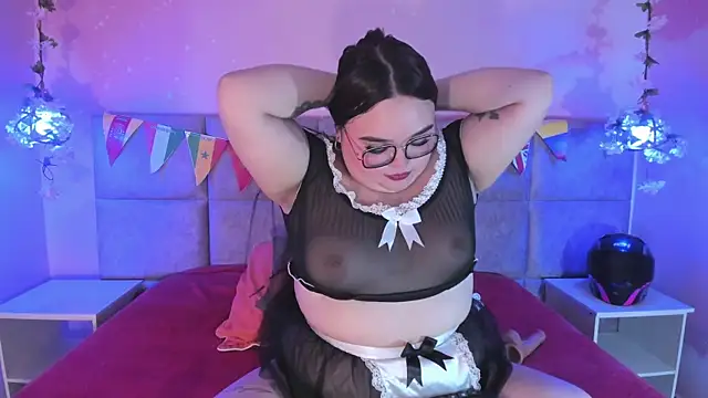 Snapshot of Lushi_Love chatting on July 2026 03:01:01 AM Lushi Love online show from July 2026 03:01:01 AM