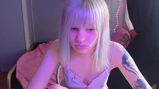 Elieiza xo online show from April 2026 08:59:02 AM