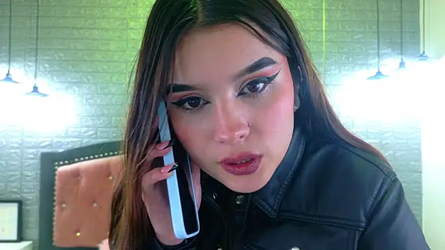 Natalie loffreda online show from October 2025 02:54:01 AM