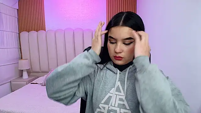 Natalie loffreda online show from March 2026 12:32:01 PM