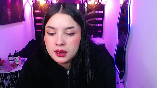 Snapshot of Natalie_loffreda chatting on May 2026 12:11:02 PM Natalie loffreda online show from May 2026 12:11:02 PM