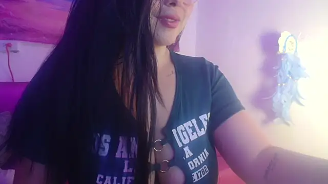 isa  crazy   online show from June 2026 06:29:02 AM