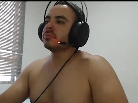 Ana ThiagoxX online show from March 2026 09:30:01 PM