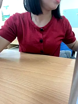 Snapshot of -NhaKy22 chatting on November 2025 01:33:01 AM -NhaKy22 online show from November 2025 01:33:01 AM