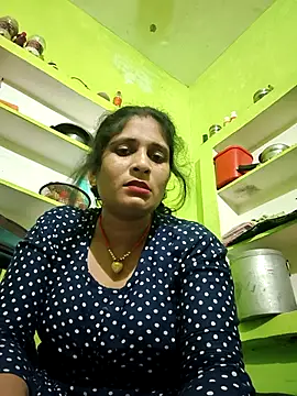 Snapshot of Hot-piuy chatting on September 2025 06:30:01 PM Hot-piuy online show from September 2025 06:30:01 PM