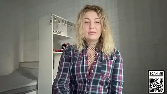 Blondie xoxoxo online show from January 2026 07:01:01 AM