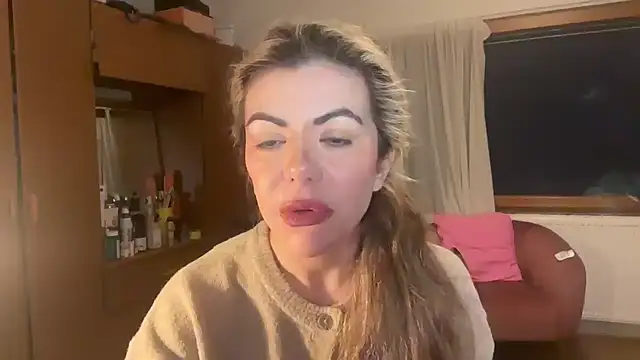 princess17 online show from March 2026 08:59:02 PM