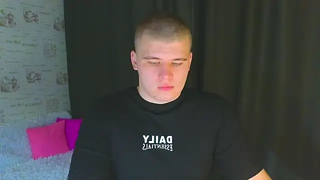 Snapshot of kittenmurr chatting on September 2025 09:04:01 PM kittenmurr online show from September 2025 09:04:01 PM