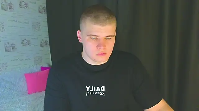 Snapshot of kittenmurr chatting on September 2025 09:27:01 PM kittenmurr online show from September 2025 09:27:01 PM