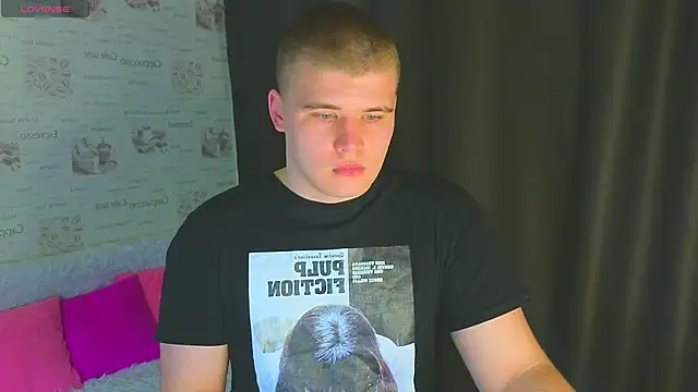 Snapshot of kittenmurr chatting on October 2025 04:30:02 PM kittenmurr online show from October 2025 04:30:02 PM