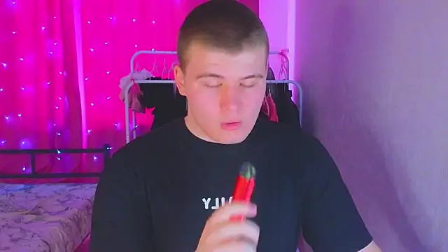 kittenmurr online show from March 2026 09:15:02 AM