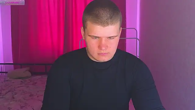 kittenmurr online show from April 2026 10:32:01 AM