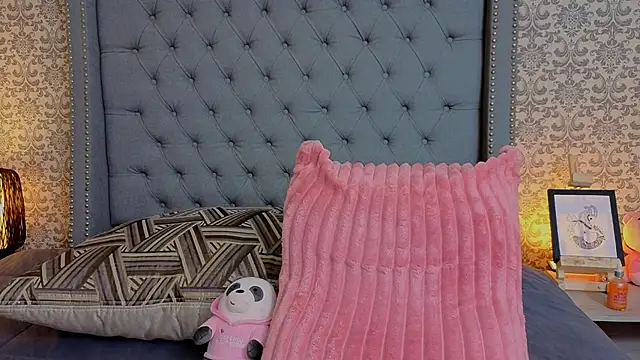 Snapshot of Abby_roussee chatting on February 2026 12:09:01 AM Abby roussee online show from February 2026 12:09:01 AM