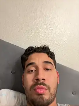 Snapshot of JJ775MC chatting on November 2025 12:43:01 AM JJ775MC online show from November 2025 12:43:01 AM