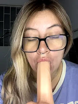 Blair Bunnyy online show from October 2025 04:31:02 AM