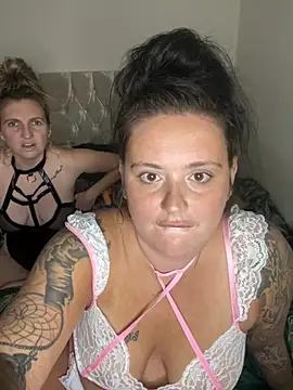 Charsworld online show from October 2025 06:04:01 PM