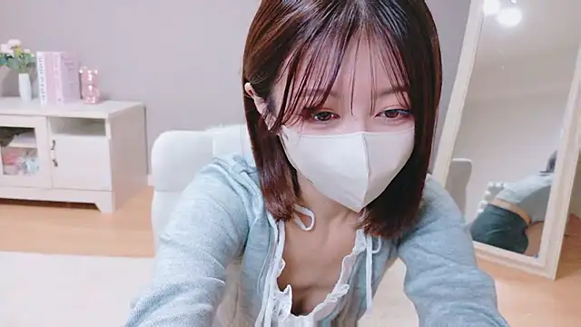 Yuna-ch online show from October 2025 04:04:02 PM