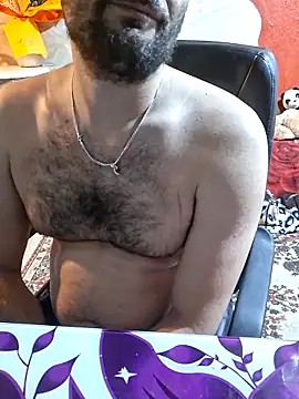 Snapshot of qSensi chatting on December 2025 02:17:01 AM qSensi online show from December 2025 02:17:01 AM