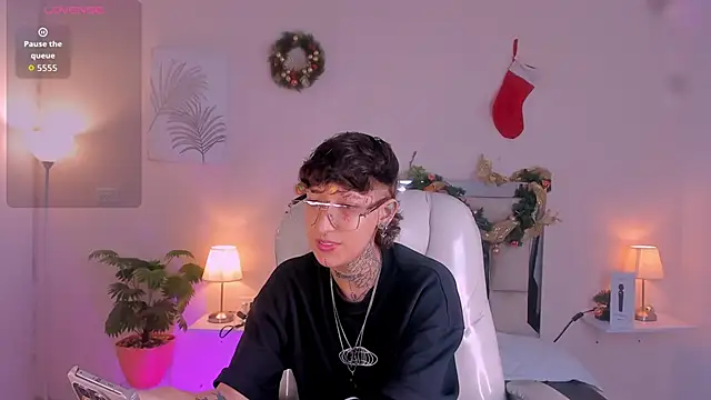 Luci Rose online show from November 2025 02:25:02 AM