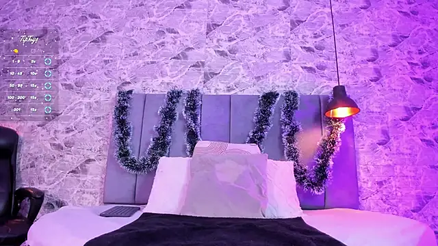 Snapshot of mily__18 chatting on December 2025 11:48:01 AM mily 18 online show from December 2025 11:48:01 AM