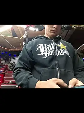 twistafatpipe online show from February 2026 02:00:02 PM