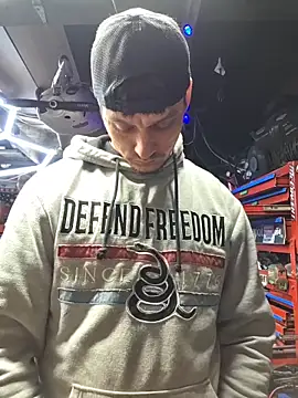 twistafatpipe online show from April 2026 09:02:01 AM