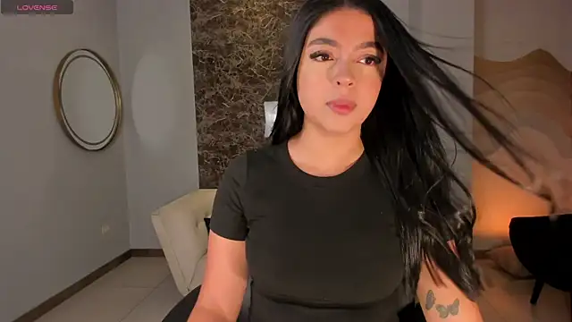 Snapshot of NataliaGaret chatting on April 2026 09:33:02 AM NataliaGaret online show from April 2026 09:33:02 AM