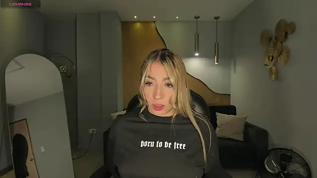 LizzCooper online show from November 2025 04:12:02 AM