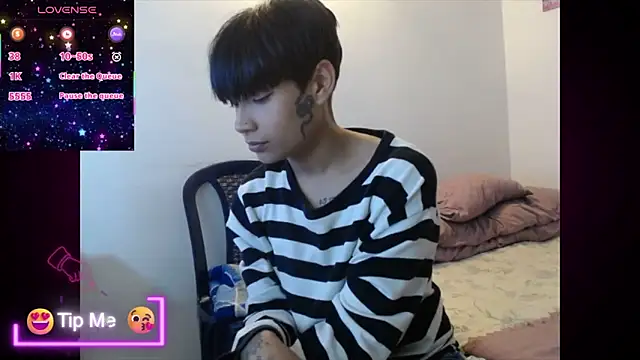 Papi Mami Live online show from November 2025 10:12:01 PM