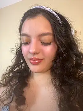 AriaHeavenss online show from September 2025 12:15:01 AM