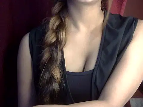 Snapshot of heartless_Queen chatting on October 2025 05:09:02 AM heartless Queen online show from October 2025 05:09:02 AM