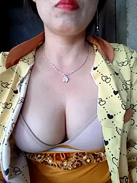 Nana-bar online show from April 2026 03:48:01 AM