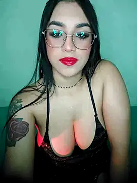 Linda Saenz  online show from December 2025 06:30:02 AM