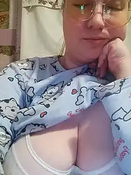 Kiss Eva online show from January 2025 06:07:01 PM