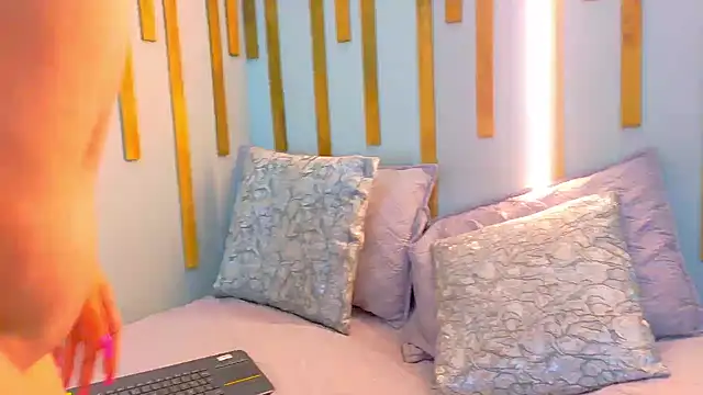 Snapshot of Angel_saez chatting on October 2025 11:08:02 AM Angel saez online show from October 2025 11:08:02 AM