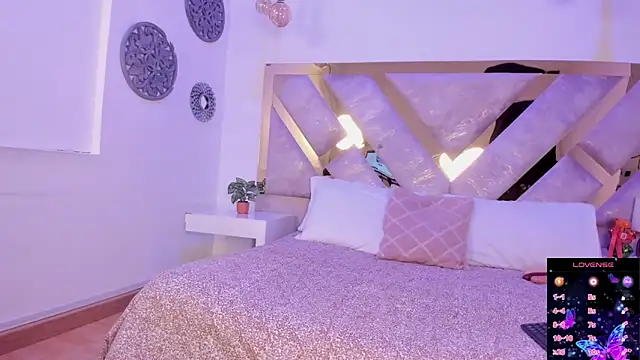 Snapshot of Marianee_Rousse chatting on September 2025 09:59:02 PM Marianee Rousse online show from September 2025 09:59:02 PM