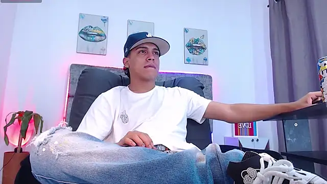 david santos16 online show from December 2025 11:42:01 PM