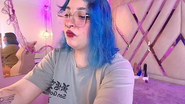 Lilith curvy online show from November 2025 08:33:02 PM