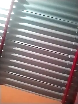 Snapshot of KingMaxiZ chatting on October 2025 06:05:01 AM KingMaxiZ online show from October 2025 06:05:01 AM