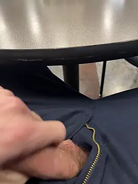 Snapshot of 66Retro99 chatting on September 2025 01:05:02 AM 66Retro99 online show from September 2025 01:05:02 AM