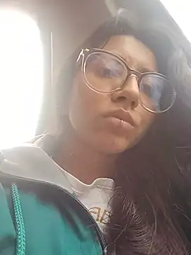 VioletxBloom online show from December 2025 05:50:01 PM