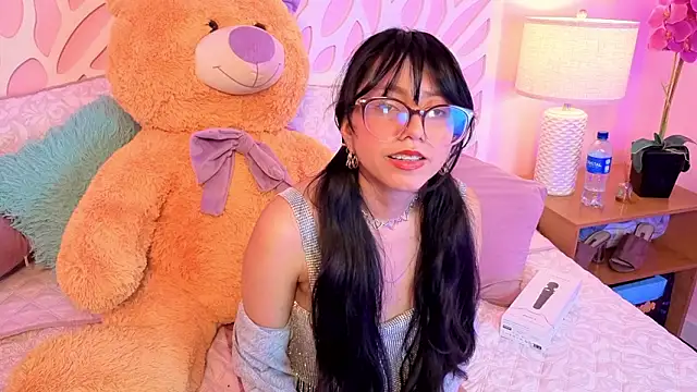 VioletxBloom online show from February 2026 08:49:01 PM