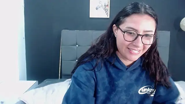 Snapshot of nicolee_8 chatting on September 2025 11:15:02 AM nicolee 8 online show from September 2025 11:15:02 AM