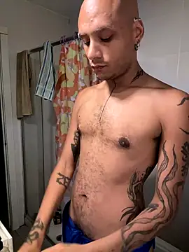 Snapshot of IskanderDemian chatting on September 2025 08:20:02 PM IskanderDemian online show from September 2025 08:20:02 PM