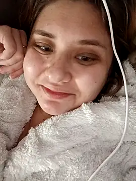 ivorywhisper online show from December 2025 06:48:01 PM