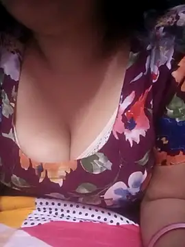 Snapshot of TINASONI chatting on November 2025 09:59:01 PM TINASONI online show from November 2025 09:59:01 PM